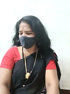 Snapshot of MaaliiiPonuTamil chatting on March 6, 2025, 5:22 pm MaaliiiPonuTamil online show from March 6, 2025, 5:22 pm