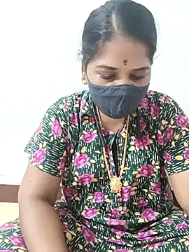 Snapshot of MaaliiiPonuTamil chatting on March 8, 2025, 1:17 am MaaliiiPonuTamil online show from March 8, 2025, 1:17 am