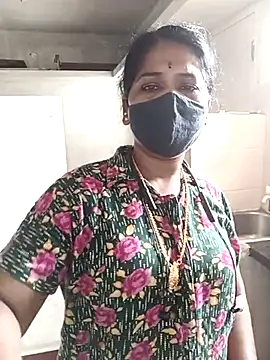 Snapshot of MaaliiiPonuTamil chatting on March 8, 2025, 4:23 am MaaliiiPonuTamil online show from March 8, 2025, 4:23 am