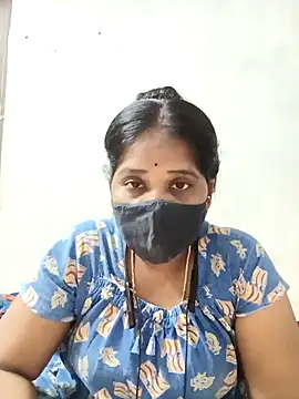 Snapshot of MaaliiiPonuTamil chatting on March 16, 2025, 5:39 pm MaaliiiPonuTamil online show from March 16, 2025, 5:39 pm