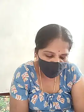 Snapshot of MaaliiiPonuTamil chatting on March 17, 2025, 6:29 am MaaliiiPonuTamil online show from March 17, 2025, 6:29 am