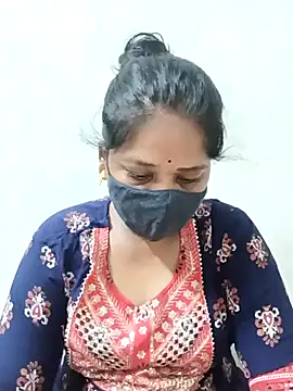 Snapshot of MaaliiiPonuTamil chatting on March 17, 2025, 9:34 pm MaaliiiPonuTamil online show from March 17, 2025, 9:34 pm