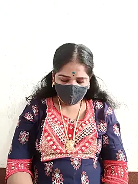 Snapshot of MaaliiiPonuTamil chatting on March 18, 2025, 2:25 am MaaliiiPonuTamil online show from March 18, 2025, 2:25 am