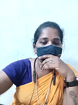 Snapshot of MaaliiiPonuTamil chatting on March 21, 2025, 8:08 pm MaaliiiPonuTamil online show from March 21, 2025, 8:08 pm