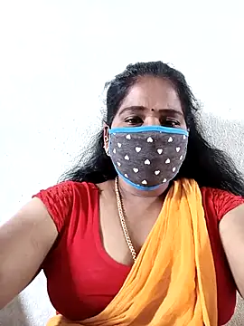 Snapshot of MaaliiiPonuTamil chatting on October 20, 2025, 7:42 am MaaliiiPonuTamil online show from October 20, 2025, 7:42 am