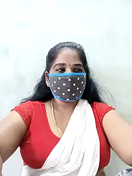 Snapshot of MaaliiiPonuTamil chatting on October 21, 2025, 1:39 am MaaliiiPonuTamil online show from October 21, 2025, 1:39 am