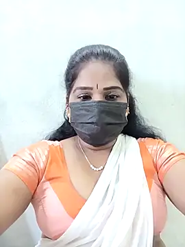 Snapshot of MaaliiiPonuTamil chatting on November 16, 2025, 1:44 am MaaliiiPonuTamil online show from November 16, 2025, 1:44 am