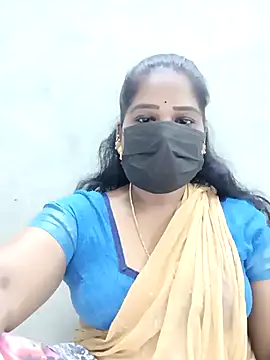 Snapshot of MaaliiiPonuTamil chatting on November 19, 2025, 1:22 pm MaaliiiPonuTamil online show from November 19, 2025, 1:22 pm