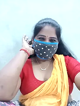 Snapshot of MaaliiiPonuTamil chatting on November 21, 2025, 1:10 pm MaaliiiPonuTamil online show from November 21, 2025, 1:10 pm