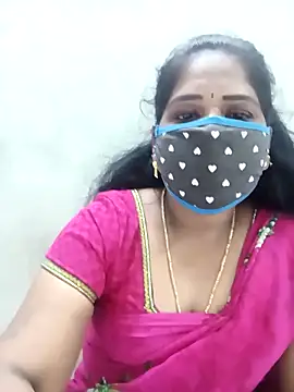 Snapshot of MaaliiiPonuTamil chatting on November 23, 2025, 1:33 pm MaaliiiPonuTamil online show from November 23, 2025, 1:33 pm