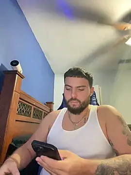 Snapshot of MasterKvn chatting on January 4, 2025, 2:46 am MasterKvn online show from January 4, 2025, 2:46 am