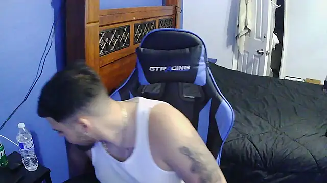 Snapshot of MasterKvn chatting on January 25, 2025, 2:58 am MasterKvn online show from January 25, 2025, 2:58 am