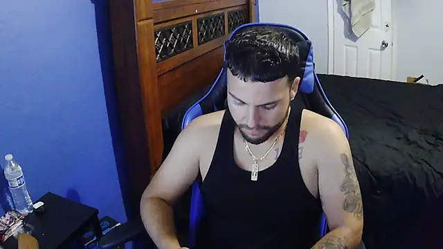 Snapshot of MasterKvn chatting on October 28, 2025, 8:51 am MasterKvn online show from October 28, 2025, 8:51 am