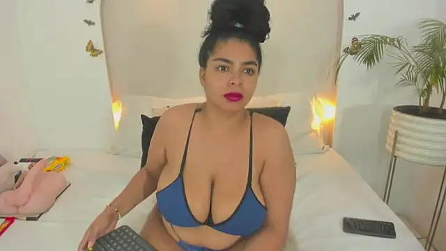 Snapshot of Sofii_Cooper1 chatting on November 14, 2025, 4:22 am Sofii Cooper1 online show from November 14, 2025, 4:22 am