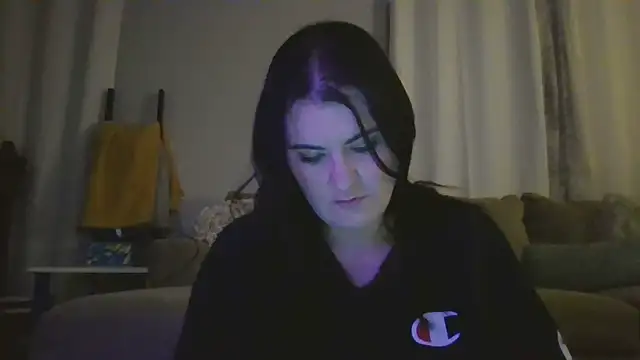 Snapshot of _CumSeeV_ chatting on December 17, 2024, 6:56 am CumSeeV online show from December 17, 2024, 6:56 am