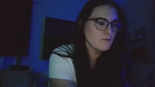 Snapshot of _CumSeeV_ chatting on October 29, 2025, 3:42 am CumSeeV online show from October 29, 2025, 3:42 am