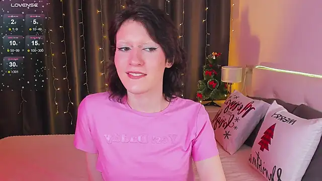 Snapshot of Kolette_Gray chatting on January 5, 2025, 3:13 pm Kolette Gray online show from January 5, 2025, 3:13 pm