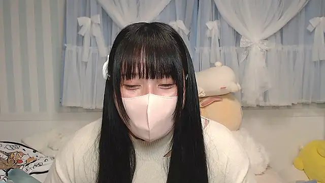 yua0727 online show from December 15, 2025, 2:10 pm