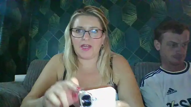 SweetXCandyX online show from November 13, 2025, 5:45 pm