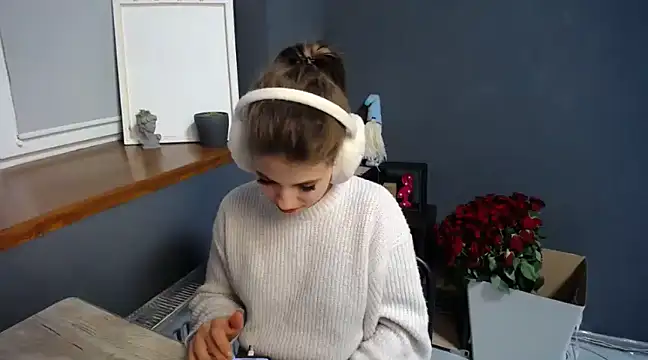 felicity gold online show from February 17, 2025, 10:40 am