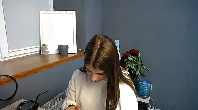 felicity gold online show from February 28, 2025, 7:37 am