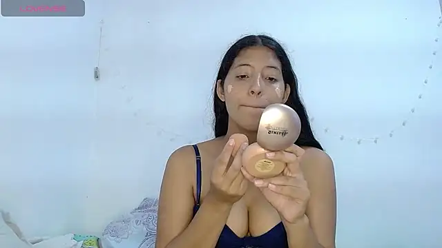 Snapshot of evaluna_horny_ chatting on March 19, 2025, 8:22 pm evaluna horny  online show from March 19, 2025, 8:22 pm