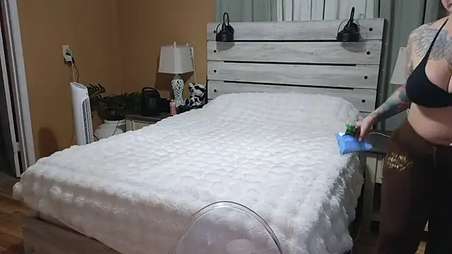 TexasTattooedHouseWife online show from December 4, 2025, 3:21 pm