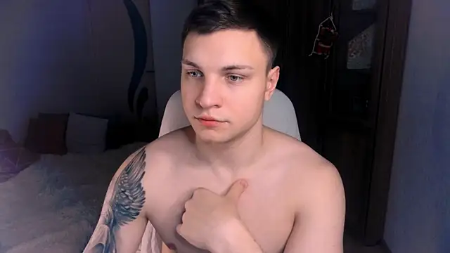 handsome guy01 online show from January 9, 2025, 12:25 am