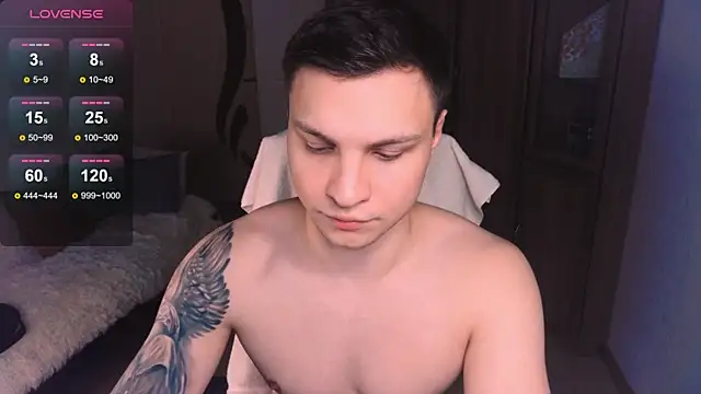 handsome guy01 online show from January 22, 2025, 9:21 pm