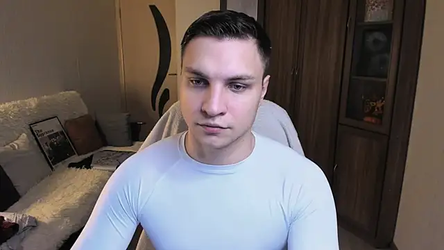 handsome guy01 online show from September 26, 2025, 6:56 pm