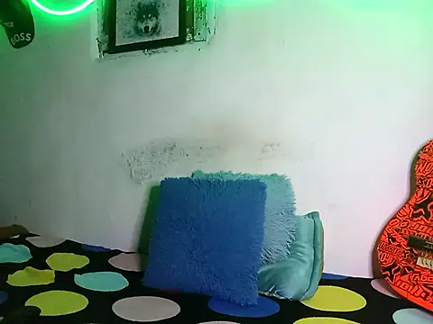 Snapshot of 628-andrew chatting on October 27, 2025, 1:59 pm 628-andrew online show from October 27, 2025, 1:59 pm