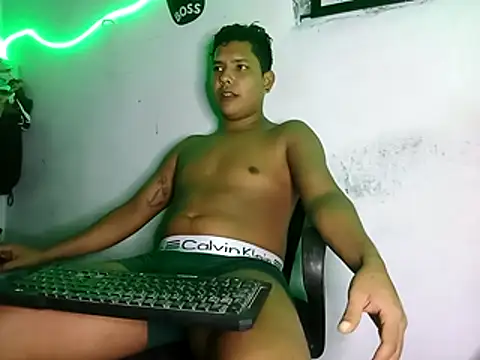 Snapshot of 628-andrew chatting on November 19, 2025, 1:05 am 628-andrew online show from November 19, 2025, 1:05 am