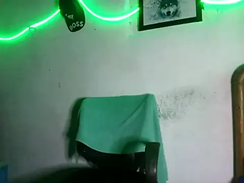 Snapshot of 628-andrew chatting on November 27, 2025, 1:40 am 628-andrew online show from November 27, 2025, 1:40 am