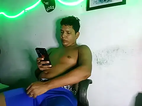 Snapshot of 628-andrew chatting on November 28, 2025, 8:33 pm 628-andrew online show from November 28, 2025, 8:33 pm