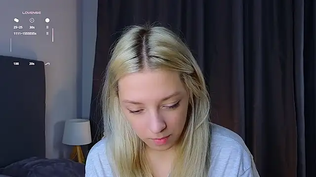 Snapshot of EngelFugler chatting on September 21, 2025, 11:12 am EngelFugler online show from September 21, 2025, 11:12 am