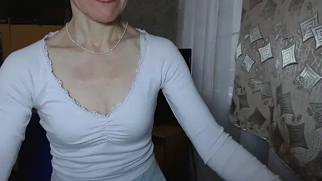 Snapshot of Pepper_mur chatting on December 2, 2025, 6:41 am Pepper mur online show from December 2, 2025, 6:41 am