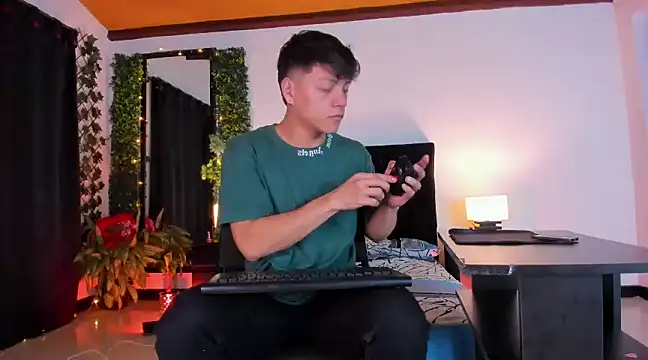 Valentino  X online show from February 18, 2025, 11:55 am