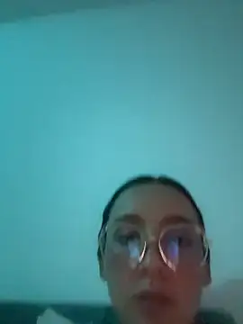 Snapshot of Kay_LustyWife chatting on November 21, 2025, 1:37 am Kay LustyWife online show from November 21, 2025, 1:37 am