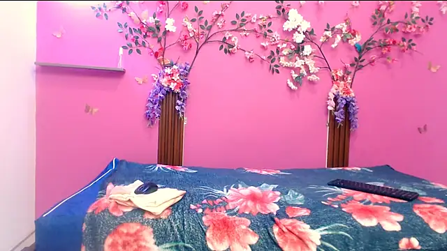 Snapshot of analdeepalejandra18 chatting on December 15, 2025, 7:40 pm analdeepalejandra18 online show from December 15, 2025, 7:40 pm