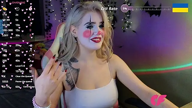 RedVelveten online show from October 31, 2025, 7:53 am