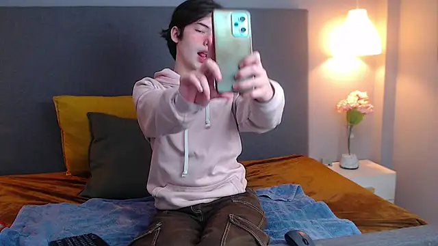 Snapshot of Angel_shiny chatting on January 8, 2025, 1:20 pm Angel shiny online show from January 8, 2025, 1:20 pm