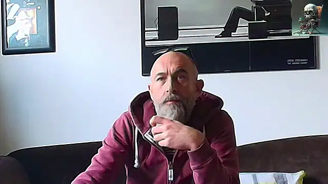 Kingsscepter online show from February 9, 2025, 2:18 pm