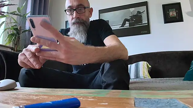 Kingsscepter online show from February 11, 2025, 2:46 pm