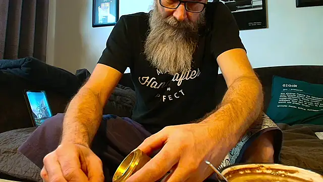 Kingsscepter online show from October 24, 2025, 10:11 am