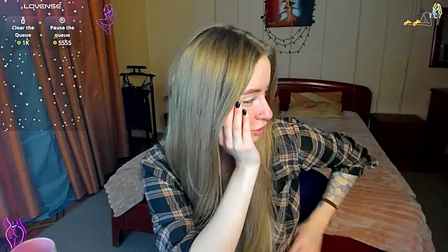 Snapshot of alexa_glory chatting on February 13, 2025, 6:27 pm alexa glory online show from February 13, 2025, 6:27 pm