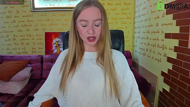 Snapshot of alexa_glory chatting on October 8, 2025, 7:55 pm alexa glory online show from October 8, 2025, 7:55 pm