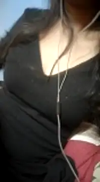 Snapshot of Sanjana-Mehar chatting on January 5, 2025, 10:40 pm Sanjana-Mehar online show from January 5, 2025, 10:40 pm