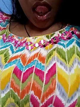 Snapshot of Sanjana-Mehar chatting on October 15, 2025, 9:31 am Sanjana-Mehar online show from October 15, 2025, 9:31 am