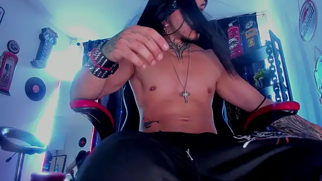 the beast master  online show from November 17, 2025, 9:42 pm