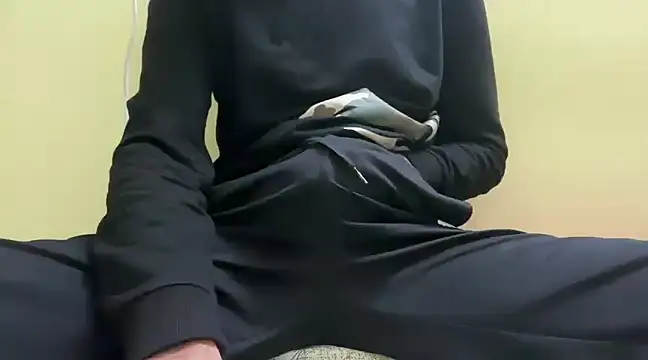 Snapshot of rahul_4u chatting on December 19, 2024, 10:34 am rahul 4u online show from December 19, 2024, 10:34 am